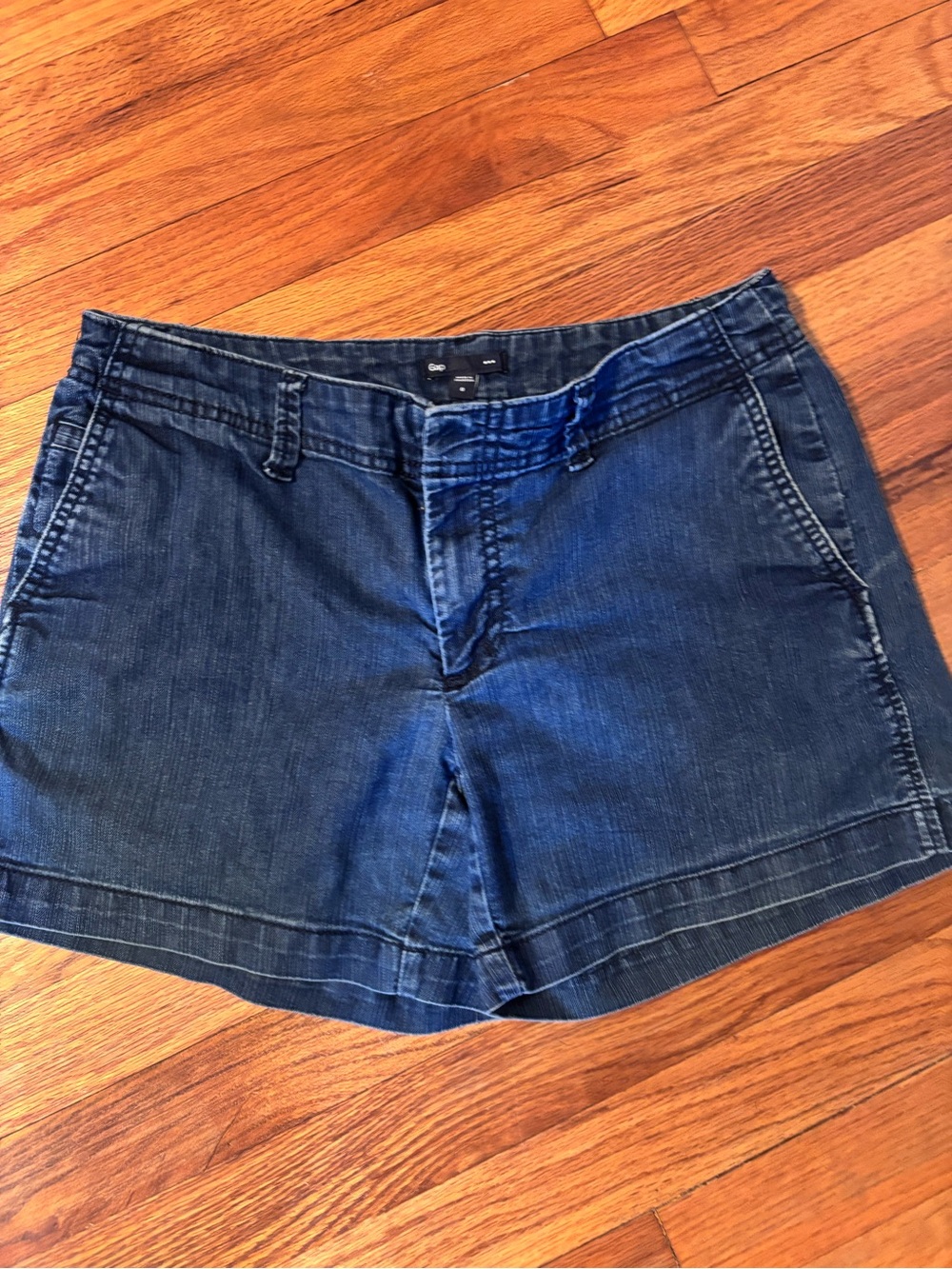 Gap Classic Shorts